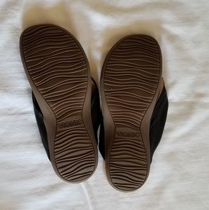 vionic britney sandal